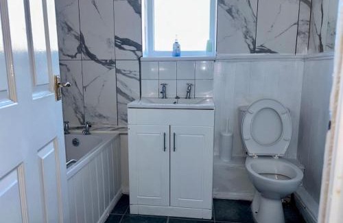 Tipton Apartment | Room A at StanBros