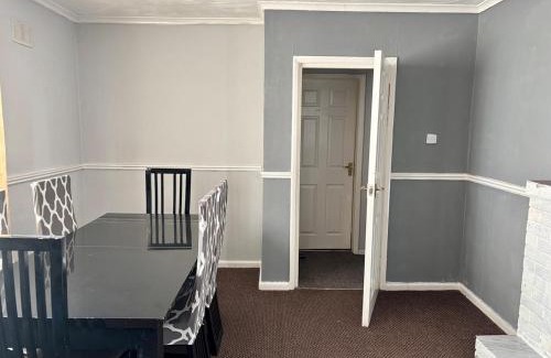 Tipton Apartment | Room A at StanBros