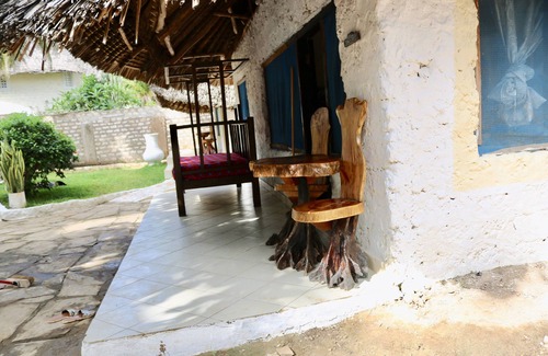 Mombasa House | Room-a Wonderful Beach Property in Diani