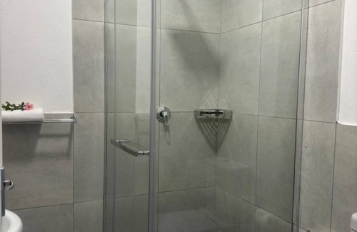 White River House | Room-busa House Self-catering Guest Hous