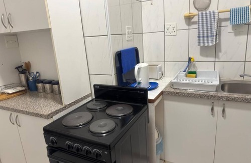 White River House | Room-busa House Self Catering Guest Hous