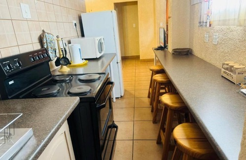 White River House | Room-busa House Self Catering Guest Hous