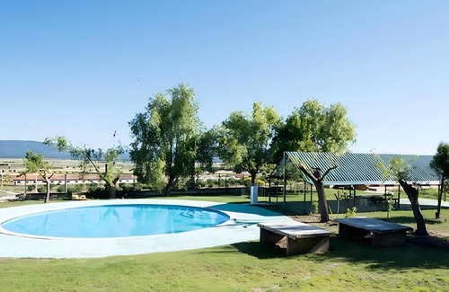 Sinarcas Apartment | Room 'Doble 2' with Mountain View, Wi-Fi and Air Conditioning