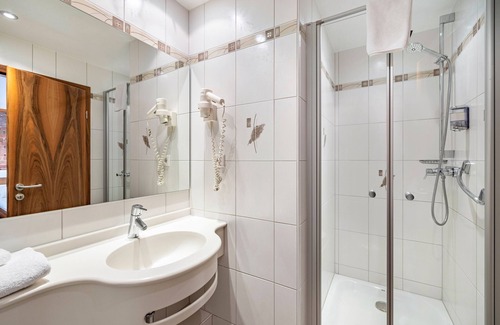 Rosenfeld House | Room 'Doppelzimmer 21' with Wi-Fi