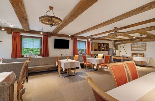 Valle Aurina Apartment | Room 'Ederhof 7' with Mountain View, Shared Terrace and Wi-Fi
