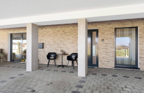 Herbolzheim Apartment | Room 'Forlenwald' with Wi-Fi