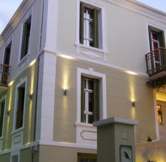 Kastoria House | Room "frog" in a neoclasical house