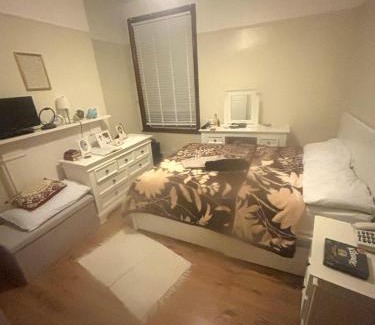 Anerley House | Room