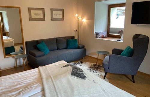Woerth Bed & Breakfast | Room Heidekraut with Sommercard - Standlgut
