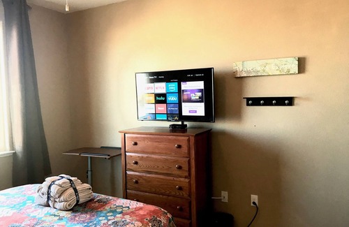 Gilroy House | Room in a nice neighborhood