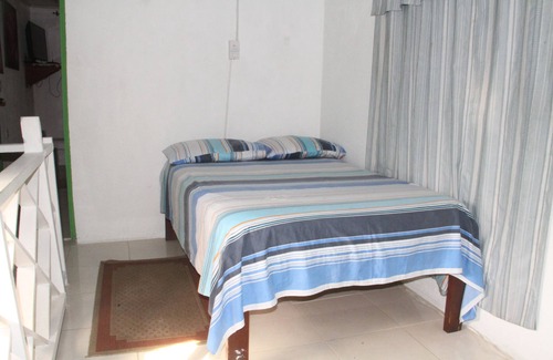 San Andres Hotel | Room in Apartment - Green Sea Villa Helen Inn Located at Kilometer 4 Circunvalar