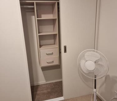 Auckland House | Room in Auckland