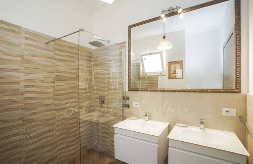 Salento Peninsula Bed & Breakfast | Room in B&B - B&B Balconi Sul Mare Deluxe Room With Hydromassage "madonna Dell'altomare"