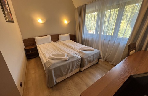 Borovets Bed & Breakfast | Room in B&B - Hotel Moura Double Room N5165