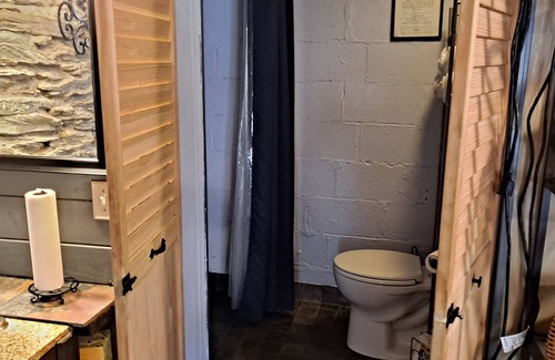 Harpers Ferry House | Room In Central Historic Downtown - Friendship