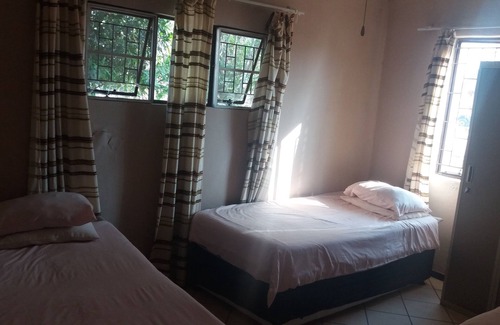 Lephalale House | Room in Guest Room - Cosy Farmhouse for 4 Persons