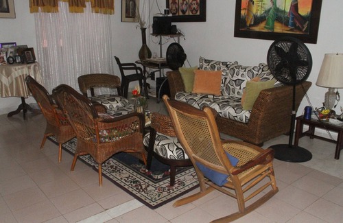 San Andres House | Room in Guest Room - Green Sea Inn Villa Helen Kilometer 4 Circunvalar