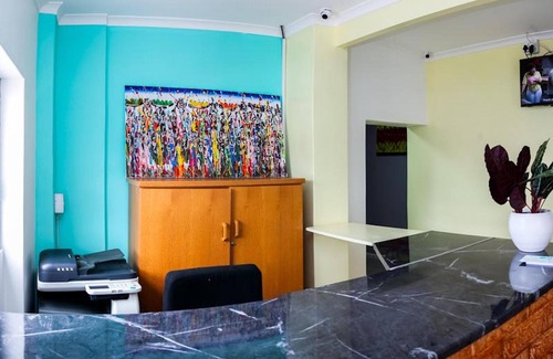 Cape Town House | Room in Guest Room - Relaxing Guest House in the Heart of Ndabeni