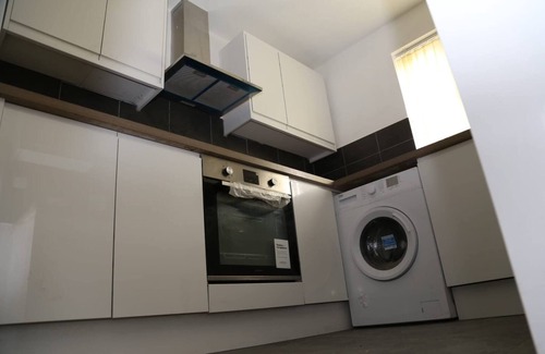 Thamesmead East Apartment | Room in House - Aa Guest Room4