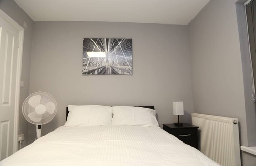 Woolwich Common House | Room in House - Aa Guest Room5