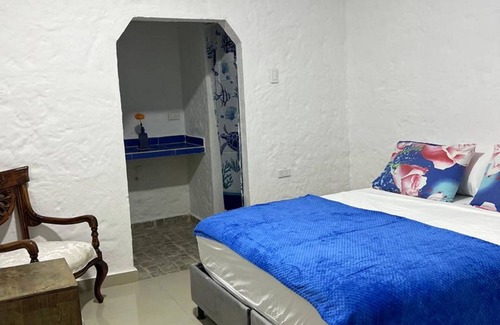 Torices Cabin | "room in Lodge - Cozy Tr-a3d Room Complete With Private Bathroom, Pool and Wifi"