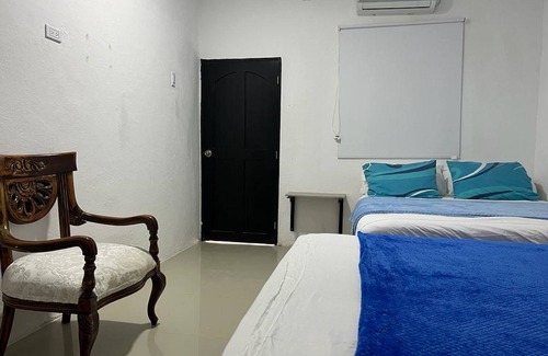 Torices House | "room in Lodge - Tr-a1c Hostel Room Near Castillo San Felipe With Pool and Wifi"