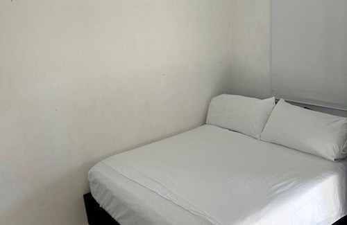 Torices House | "room in Lodge - Tr-v1d Hostel Room Near Castillo San Felipe With Pool and Wifi"
