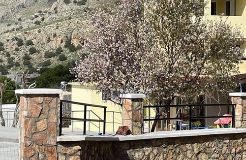 Pefkos Apartment | Room in Studio - Marvelous Studio in Front of the Beach