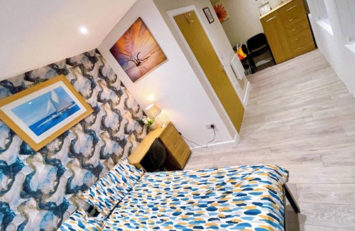 Bradford House | Room in Studio - One Studio Bradford City Center