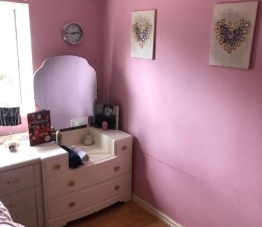 St Helens Bed & Breakfast | Room in town centre