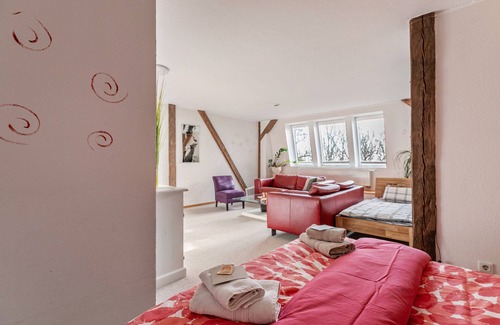 Cecilienkoog Apartment | Room 'Jaspis Mit Rubin' with Shared Garden