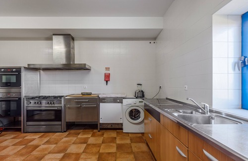 Elvas House | Room 'Lebre' with Shared Pool, Wi-Fi and Air Conditioning