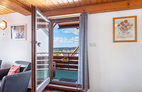 Bonndorf Apartment | Room 'Mit Balkon' with Balcony and Wi-Fi