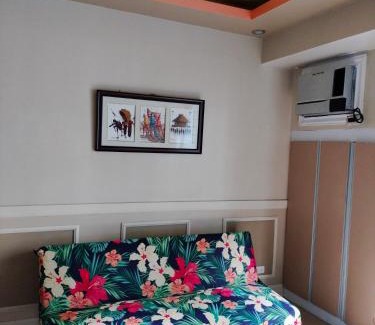 Pasay Apartment | Room Near Naia Terminal 3 and New World Resort