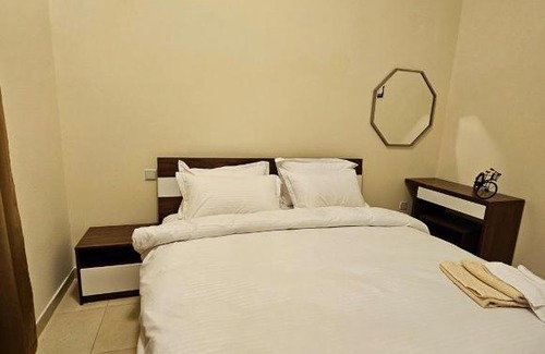 Jumeira 1 Apartment | Room near to Lamer Beach Jumeirah one walk distance oima leasing property