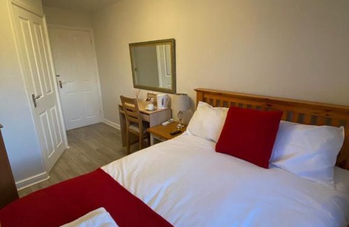 Newark upon Trent House | ROOM ONLY- option of the entire house if available - private property in quiet estate