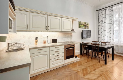 Josefov Apartment | Room & Parking Assistance