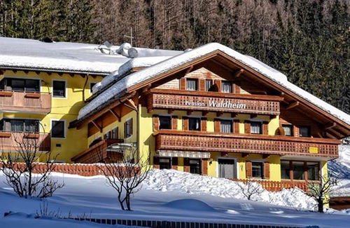 Valle Aurina Apartment | Room 'Pension Waldheim 2' with Mountain View, Shared Garden and Wi-Fi