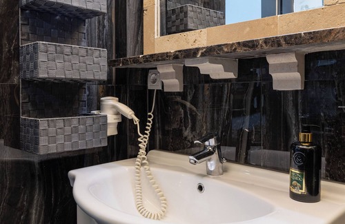 Pile House | Room-seistanca Lux - Old City Entrance D