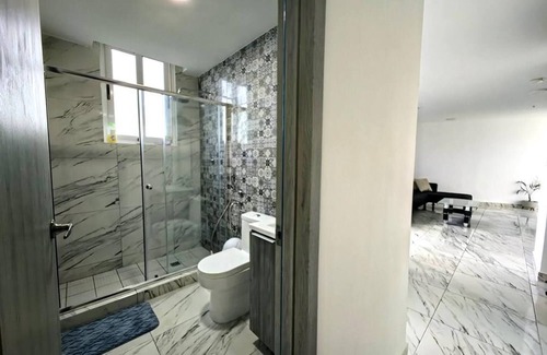 Santa Ana House | Room-sofa Bed Stay Rooftop Pool & Gym, A