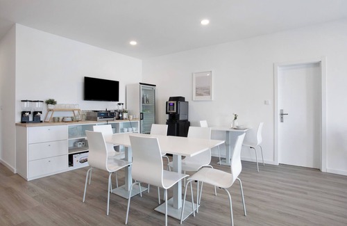 Ribamar Apartment | Room 'Twin 7' with Balcony and Wi-Fi
