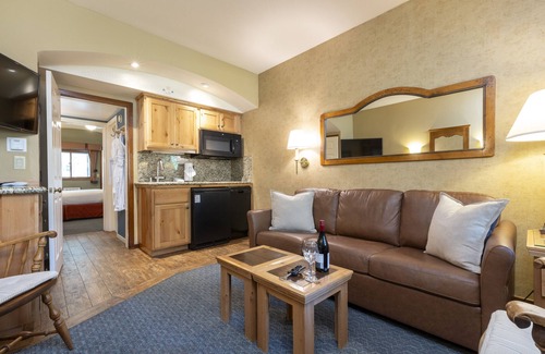 Olympic Valley Hotel | Room w/Kitchen, Balcony, Free Parking, Pool! Near Lake Tahoe