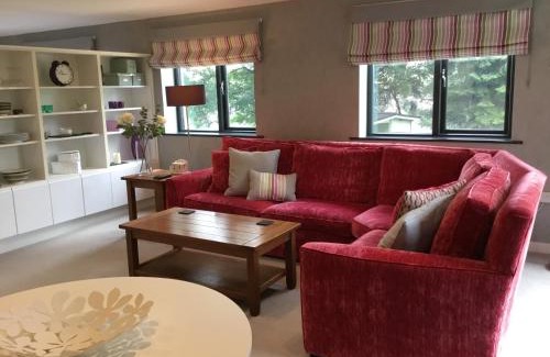 Hepworth Apartment | Room with a View