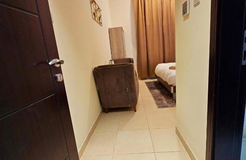 Jumeira 1 Apartment | Room with bathroom near beach walk la mer beach Oima leasing property