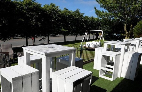 Wangerland Apartment | Room with designed party areas, Wangerland