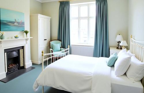 Maidstone House | Room with kitchen in the Heart of Maidstone