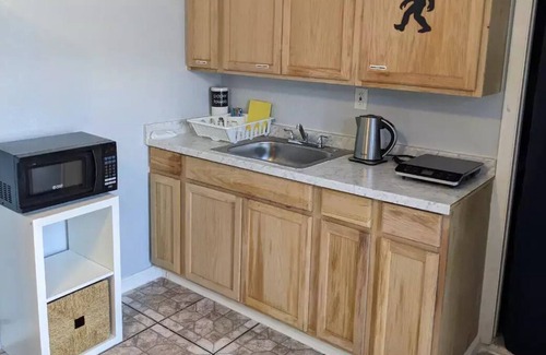 Azalea Park Apartment | Room with Private Bath - Private Entry