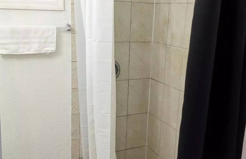 Azalea Park Apartment | Room with Private Bath - Private Entry