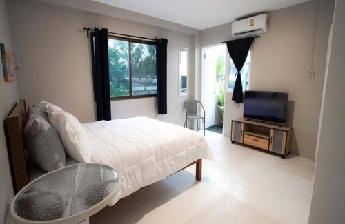 Samsen Nok Hotel | RoomQuest Bangkok Ratchada
