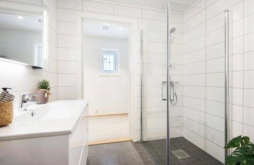 Gjerdrum Municipality House | Rooms 15mins from oslo Airport with free parking